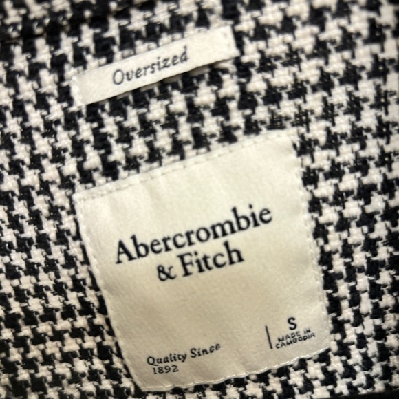 Abercrombie & Fitch long sleeve oversized tweed button up in grey - Picture 3 of 5